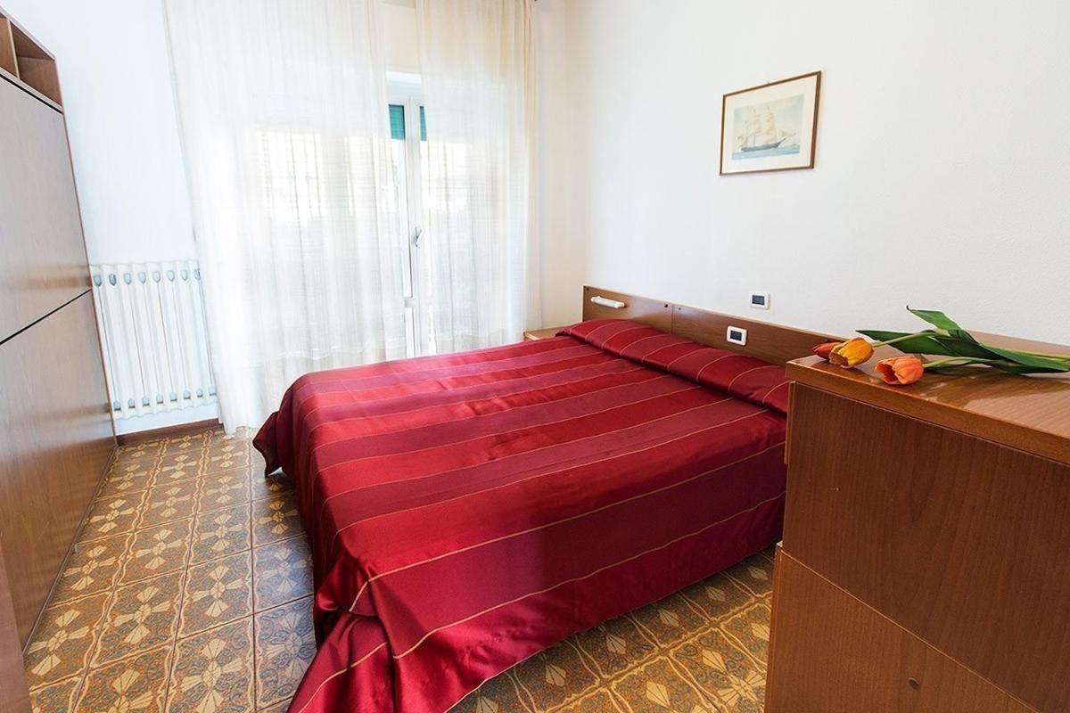 Casavacanze Internazionale Diano Marina Exteriör bild