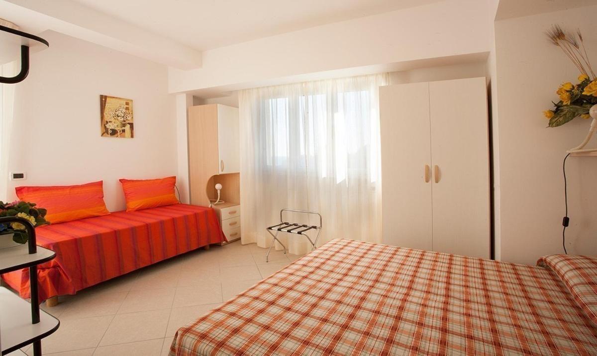 Casavacanze Internazionale Diano Marina Exteriör bild