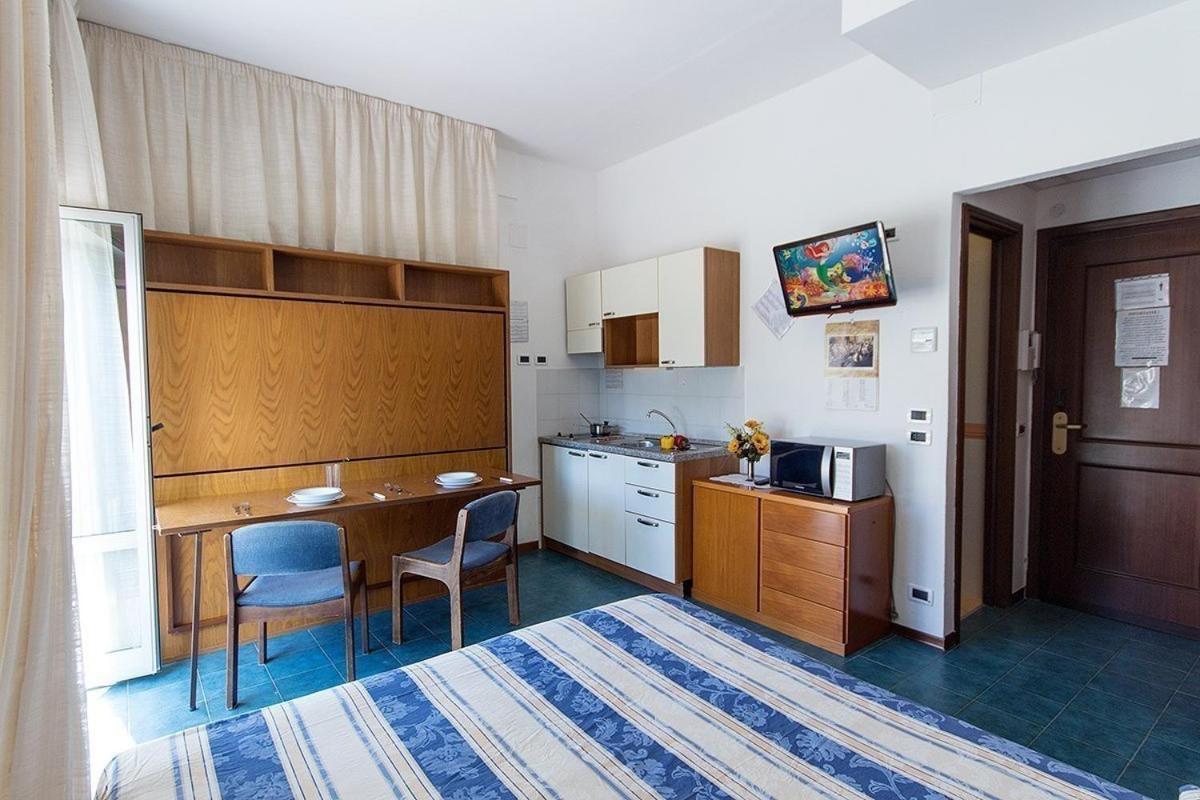 Casavacanze Internazionale Diano Marina Exteriör bild