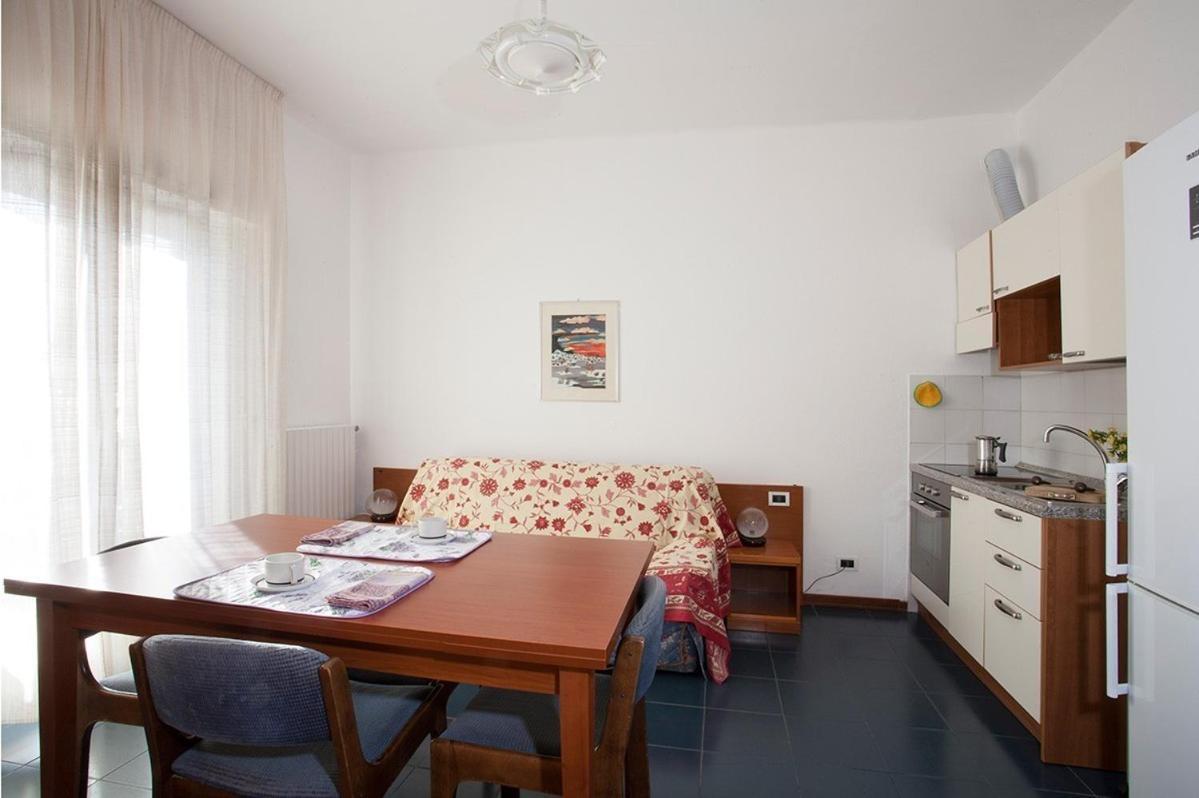 Casavacanze Internazionale Diano Marina Exteriör bild