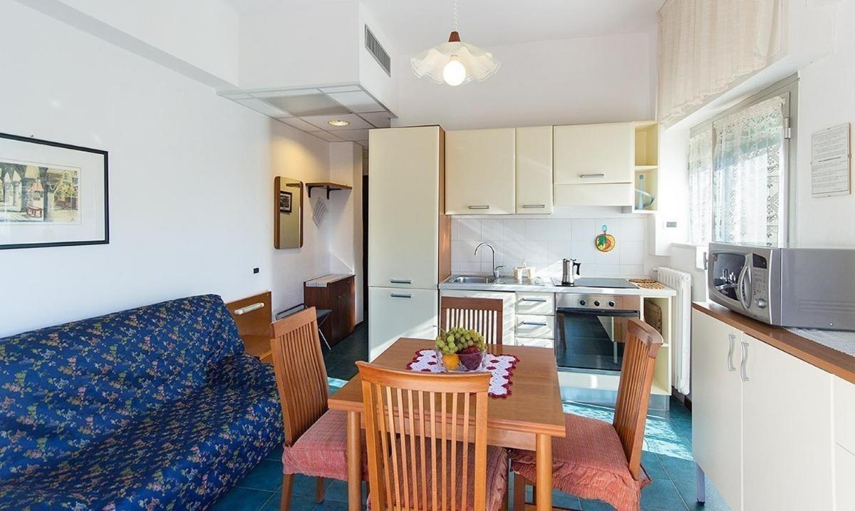 Casavacanze Internazionale Diano Marina Exteriör bild