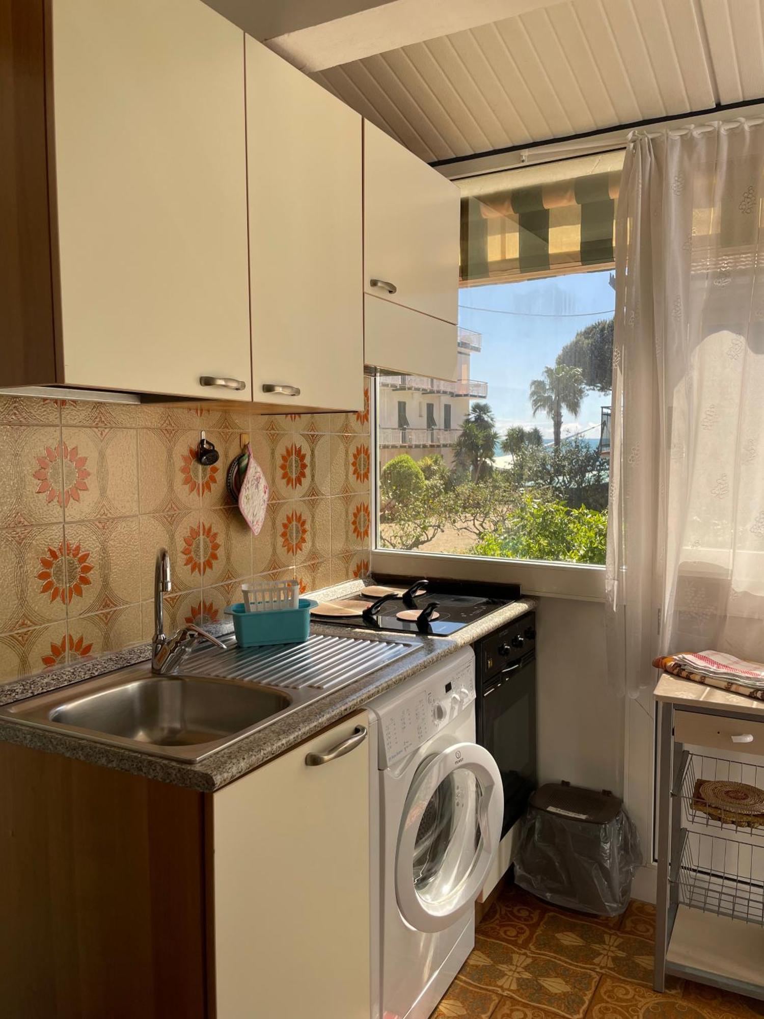 Casavacanze Internazionale Diano Marina Exteriör bild