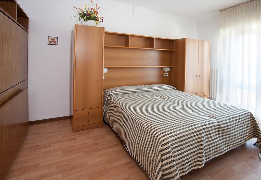 Casavacanze Internazionale Diano Marina Exteriör bild