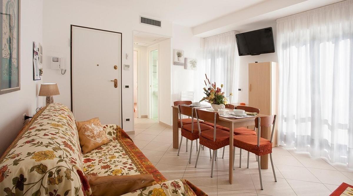 Casavacanze Internazionale Diano Marina Exteriör bild